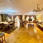 شقه مفروشه للإيجار بالمهندسين تفرعات شارع جامعة الدول العربيه