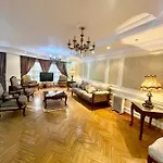 شقه مفروشه للإيجار بالمهندسين تفرعات شارع جامعة الدول العربيه